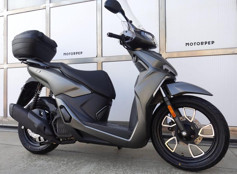 Voge Sfida SR16 200 (2025 - 26) (3)