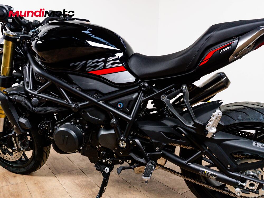 Benelli 752 S (2019 - 20) (10)