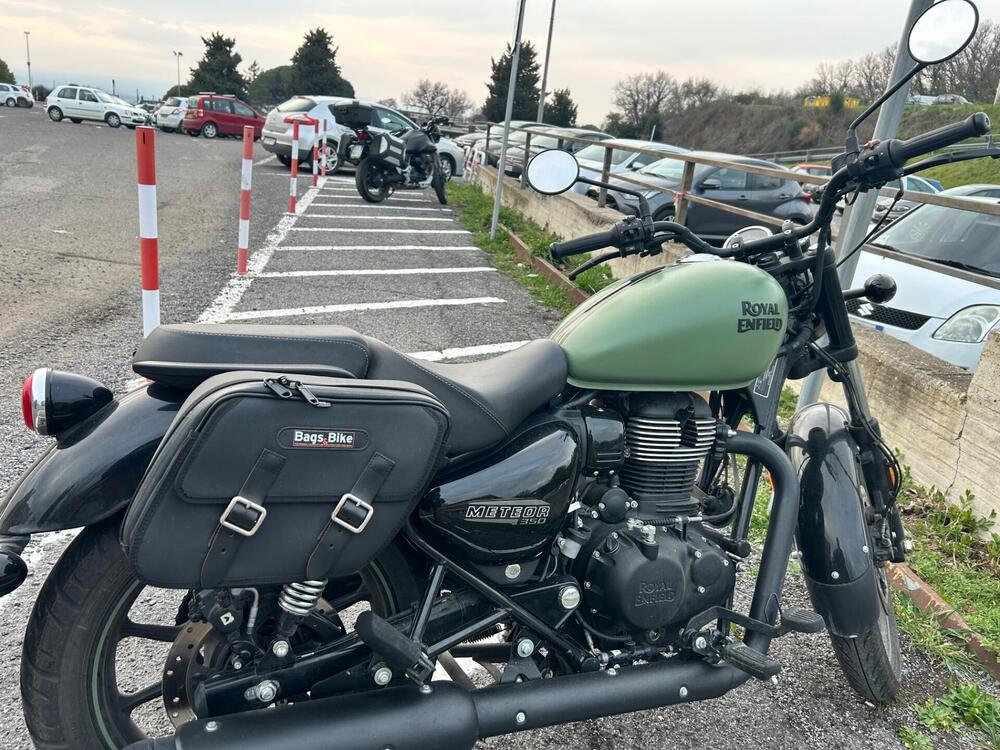 Royal Enfield Meteor 350 (2021 - 26) (6)