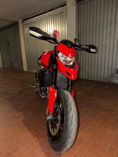 Ducati Hypermotard 950 (2022 - 25) usata