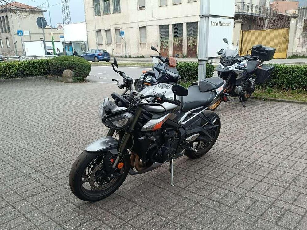 Triumph Street Triple 765 RS (2023 - 26) (2)