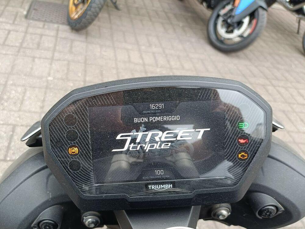 Triumph Street Triple 765 RS (2023 - 26) (13)