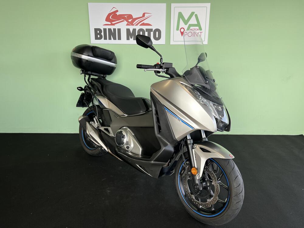 Honda Integra 750 DCT Sport (2017) (2)