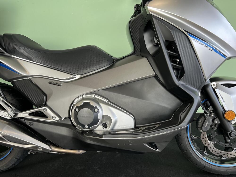 Honda Integra 750 DCT Sport (2017) (10)
