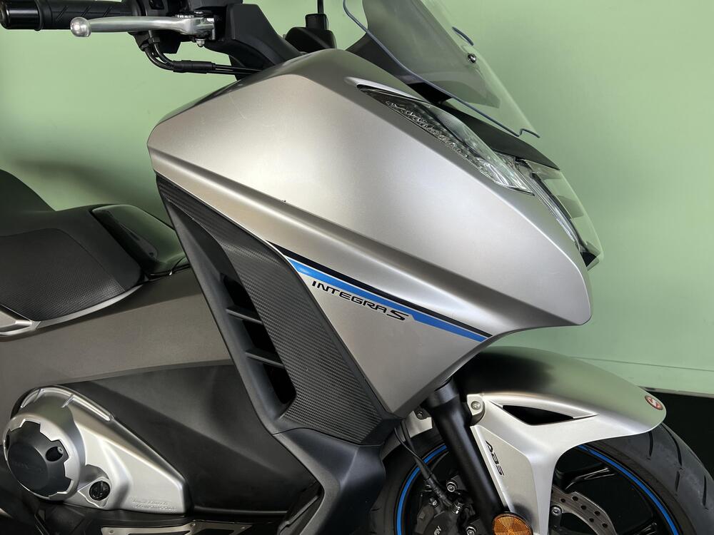 Honda Integra 750 DCT Sport (2017) (13)