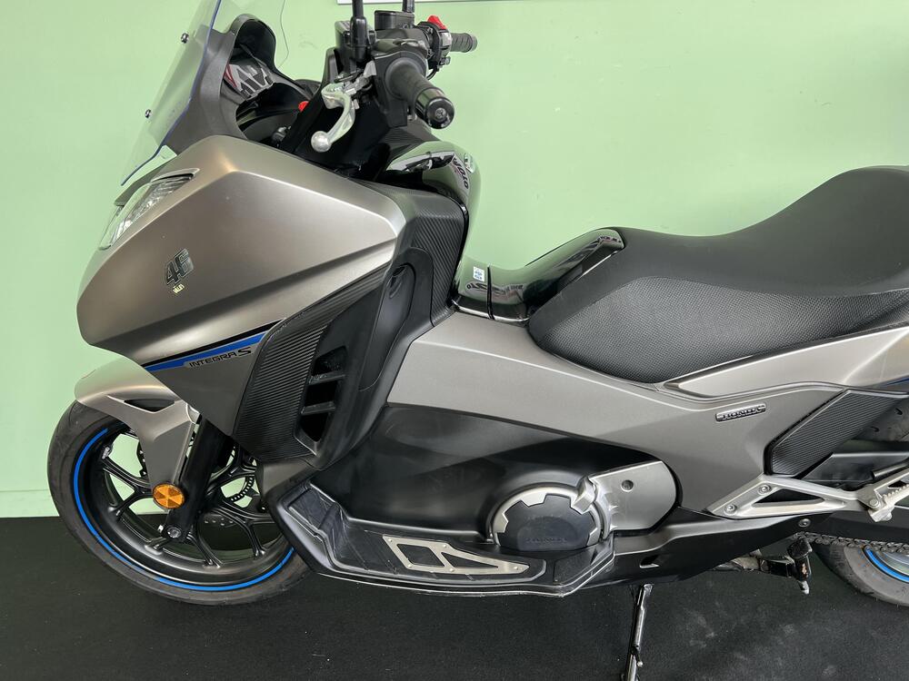 Honda Integra 750 DCT Sport (2017) (15)