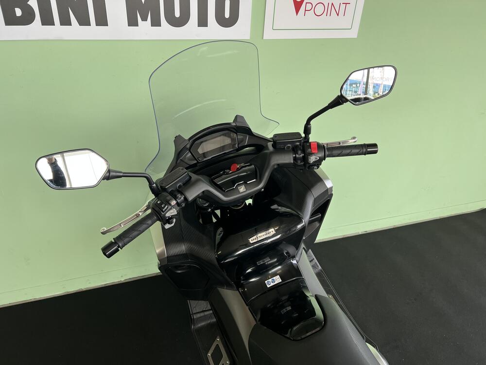 Honda Integra 750 DCT Sport (2017) (20)