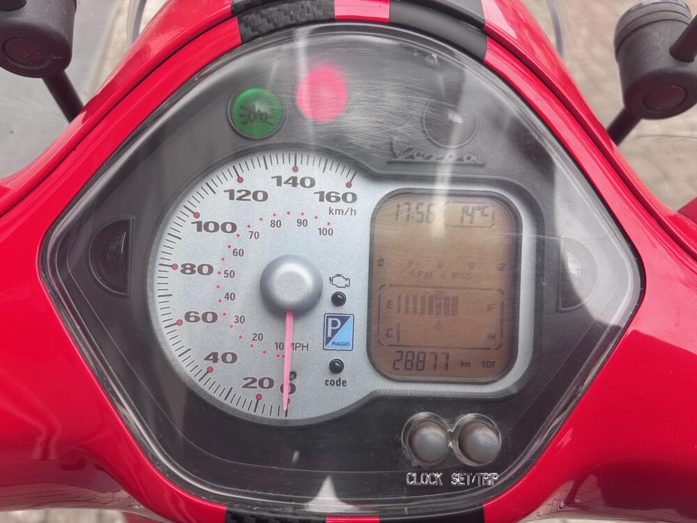 Vespa GTS 250 i.e. (5)