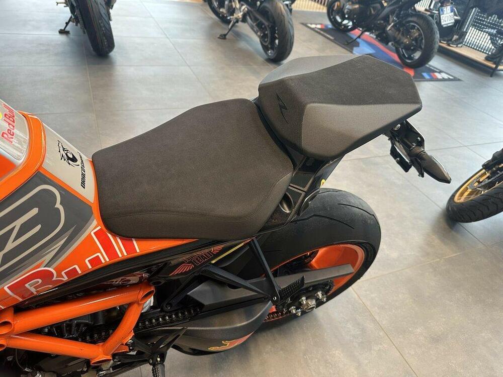 KTM 1290 Super Duke R (2022 - 23) (7)
