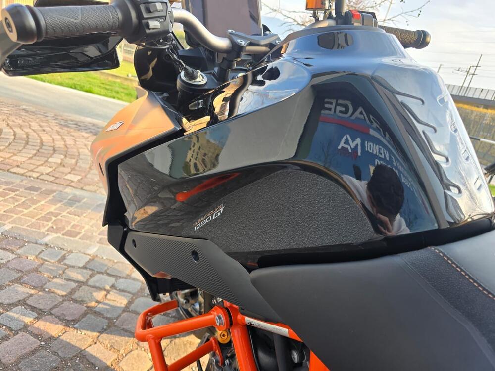 KTM 1290 Super Duke GT (2019 - 20) (9)