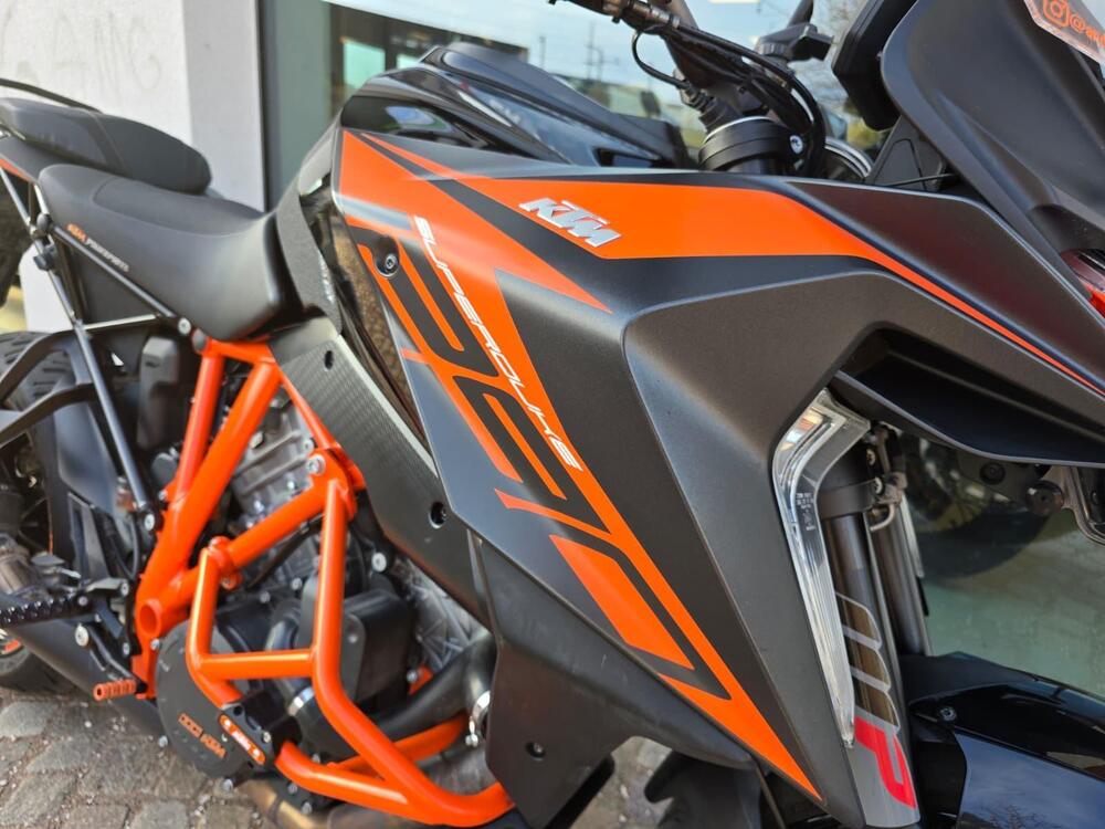 KTM 1290 Super Duke GT (2019 - 20) (16)