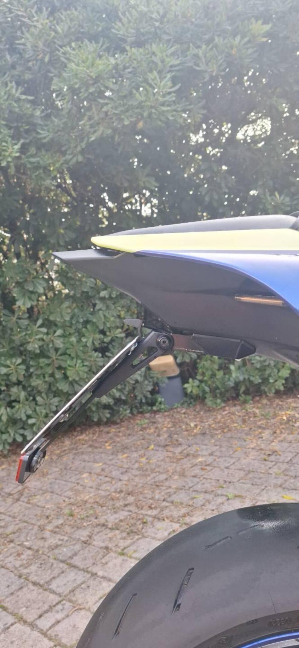 Yamaha YZF R1 (2015 - 16) (6)