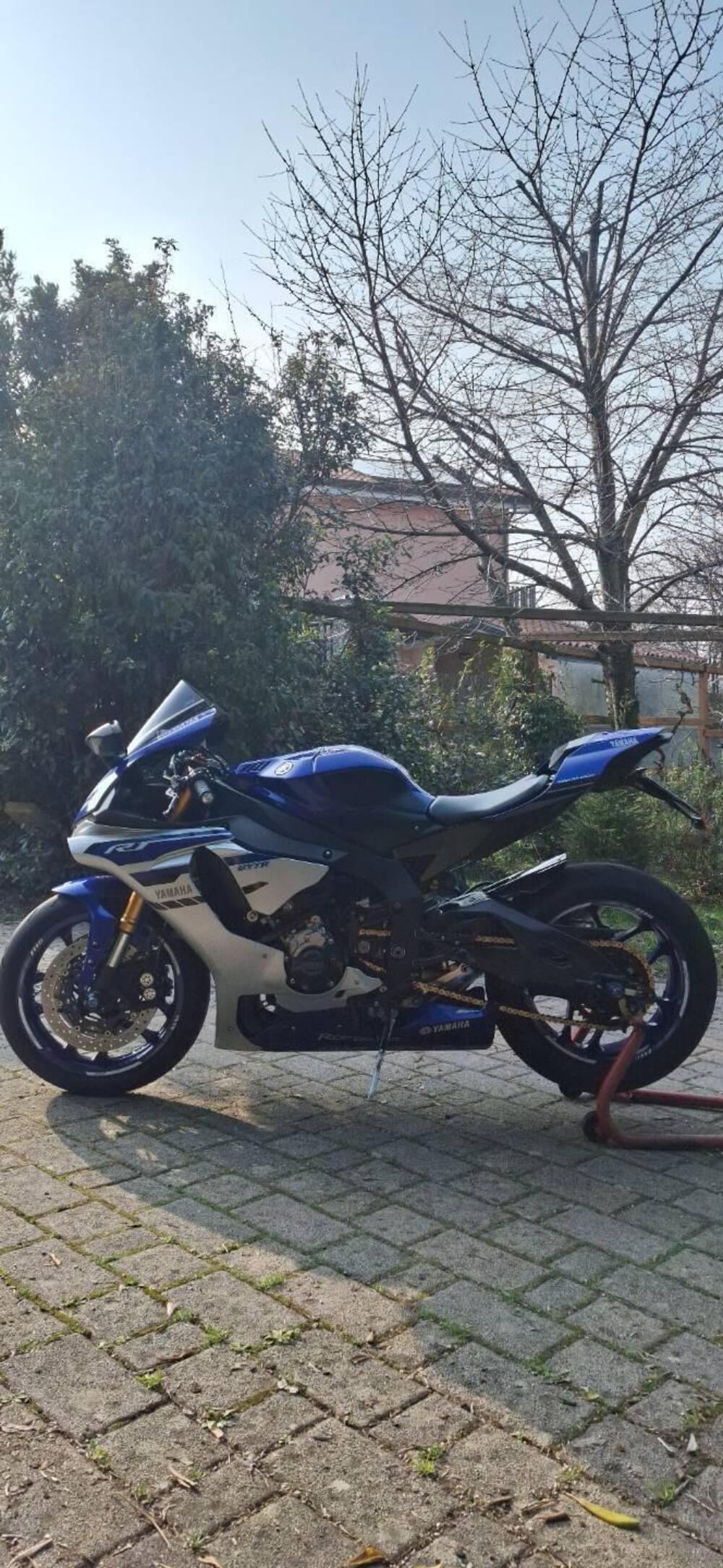 Yamaha YZF R1 (2015 - 16) (18)
