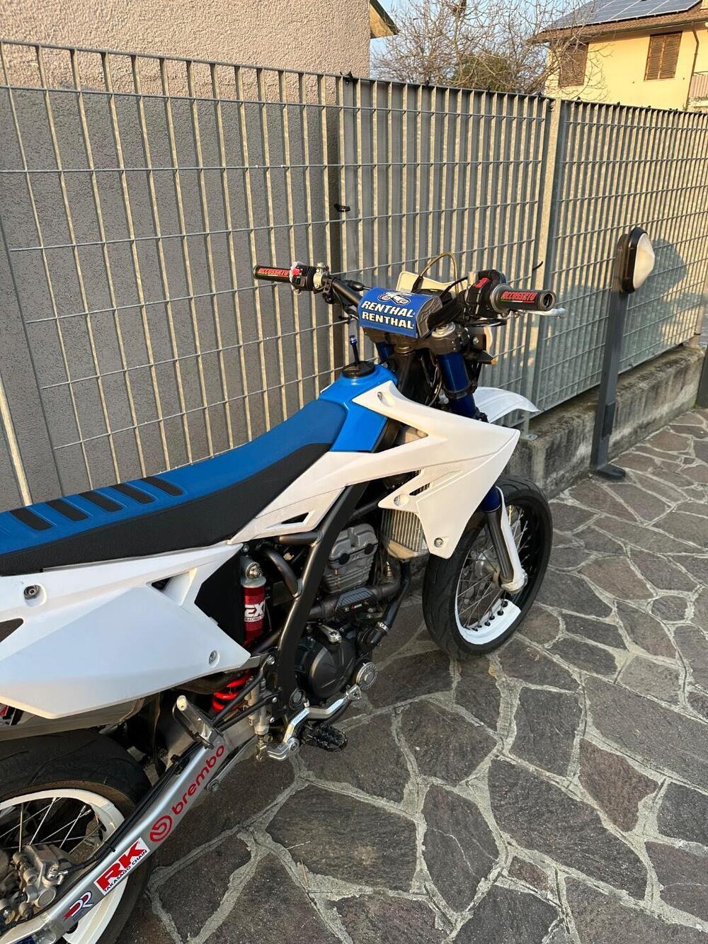 Valenti Racing SM 125 Z (2020 - 22) (10)