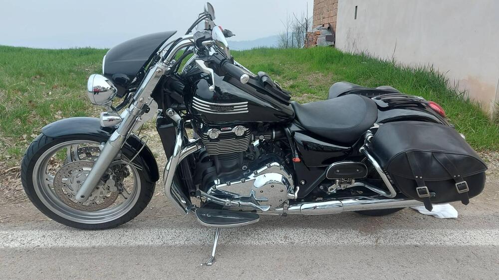 Triumph Thunderbird 1600 ABS (3)