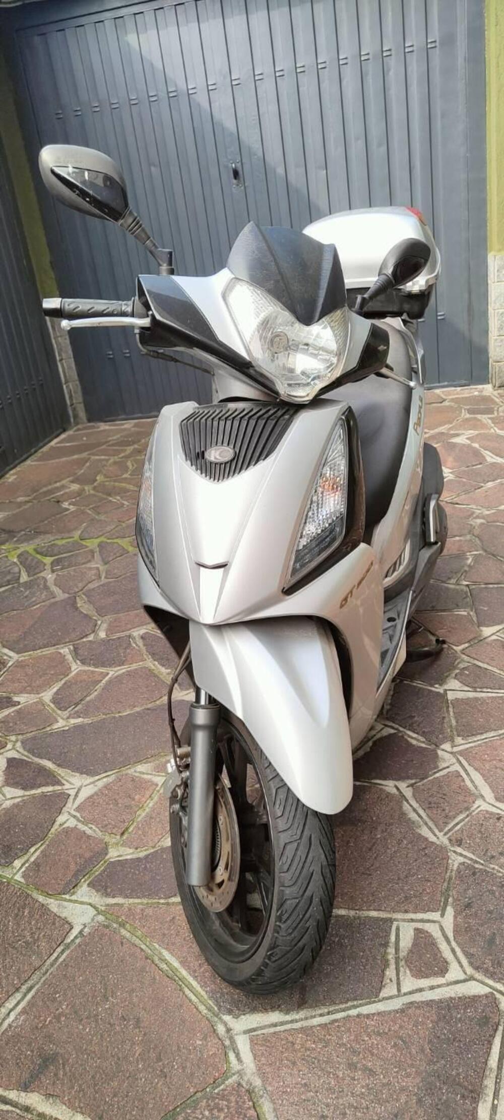 Kymco People 300i GT (2010 - 17) (4)