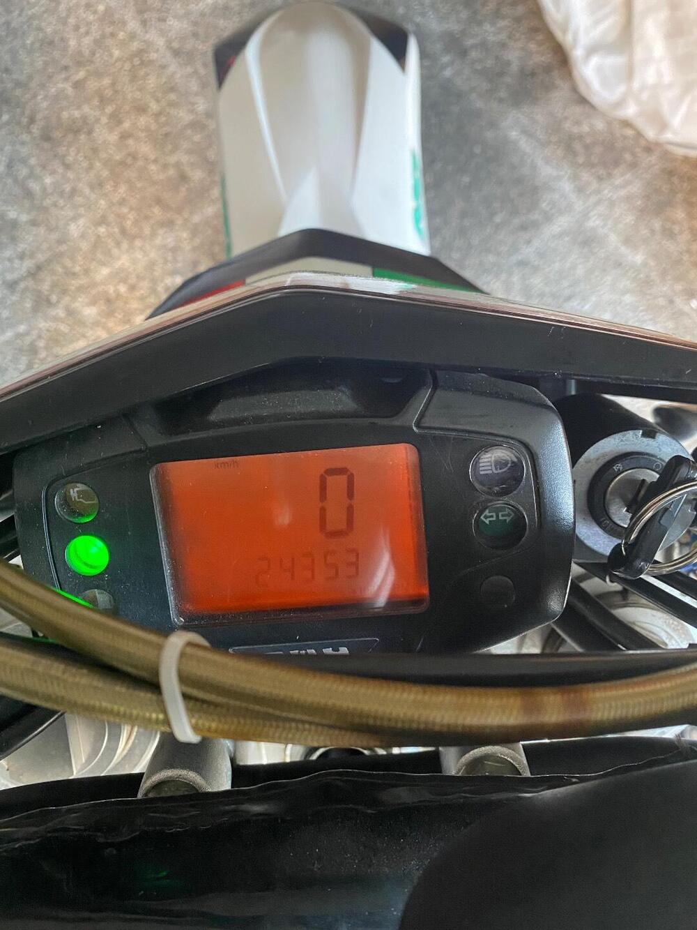 Swm RS 125 R (2017 - 20) (4)