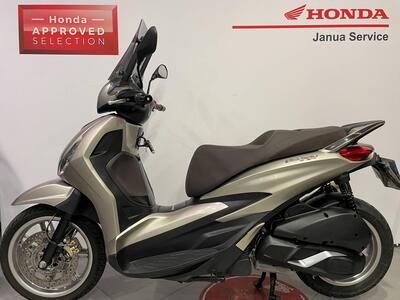 Piaggio Beverly 300 ABS-ASR (2021 - 25) usata