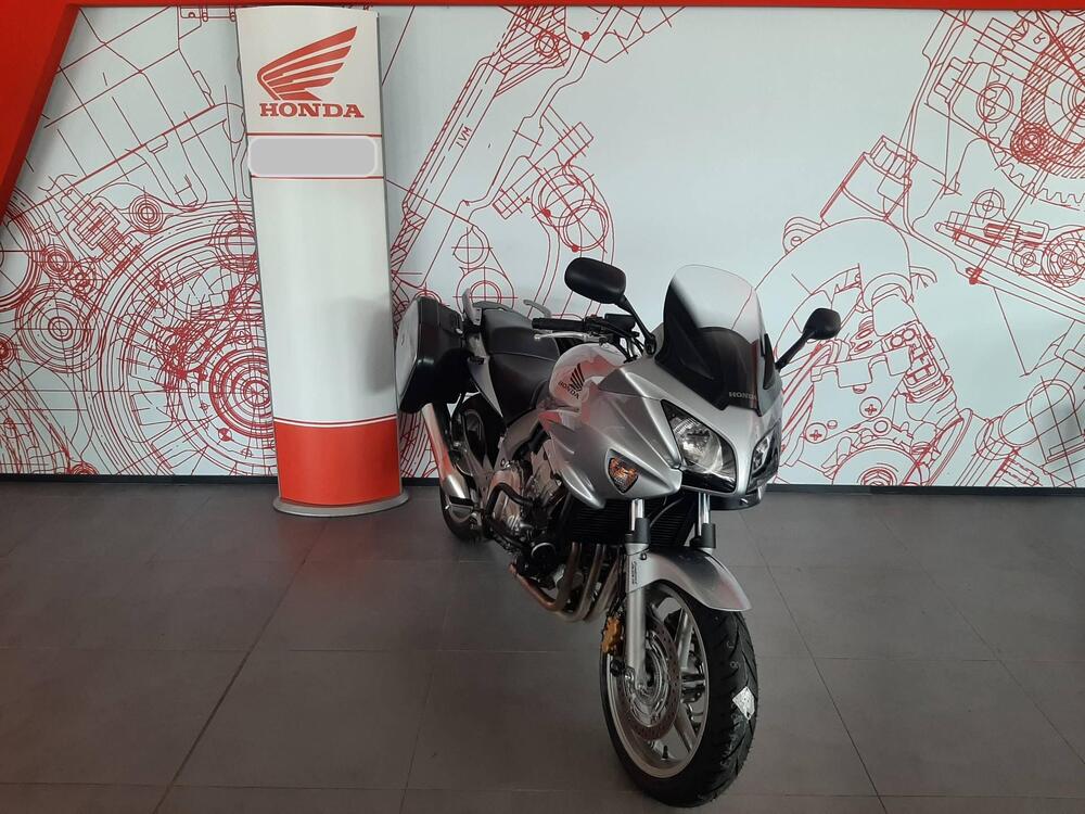 Honda CBF 1000 ST (2)