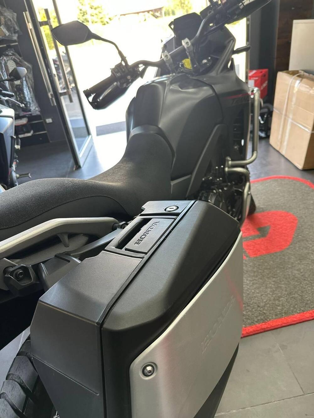 Honda Transalp XL750 (2023 - 24) (9)