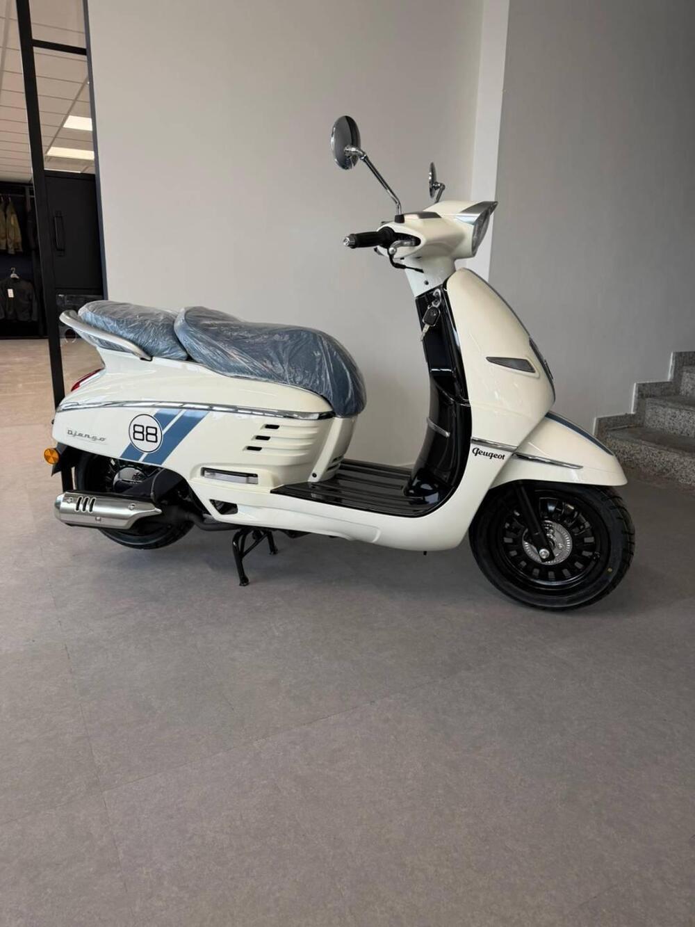 Peugeot Django 125 Classic Sport (2025 - 26) (2)