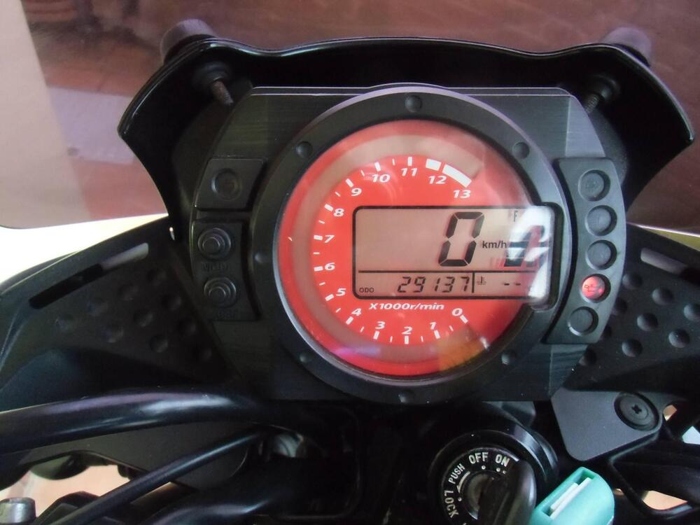 Kawasaki Z 750 (2003 - 06) (6)