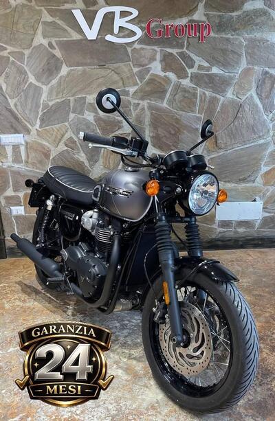 Triumph Bonneville T120 Black (2021 - 25) usata