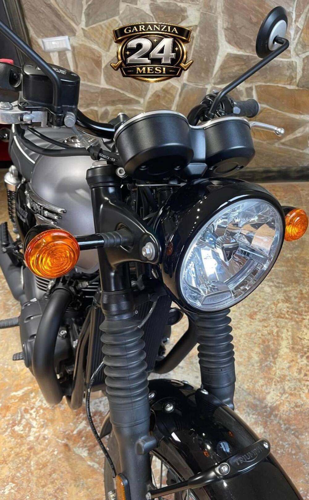 Triumph Bonneville T120 Black (2021 - 25) (10)