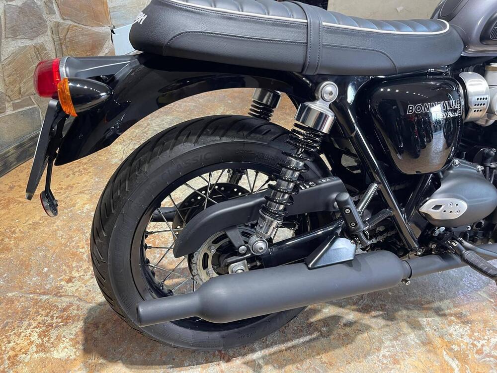 Triumph Bonneville T120 Black (2021 - 25) (13)
