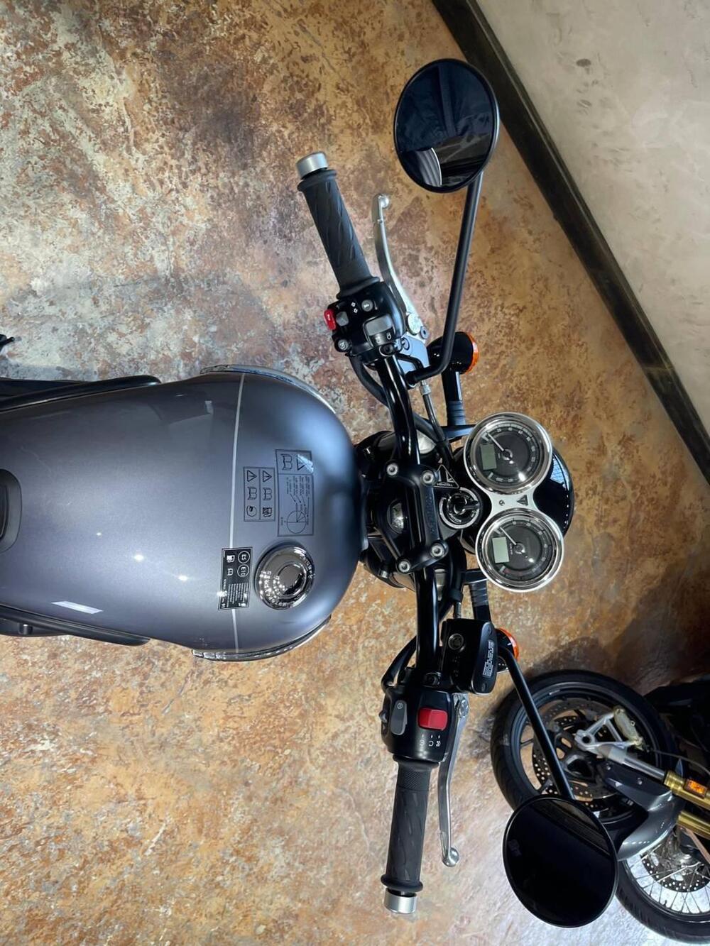 Triumph Bonneville T120 Black (2021 - 25) (19)