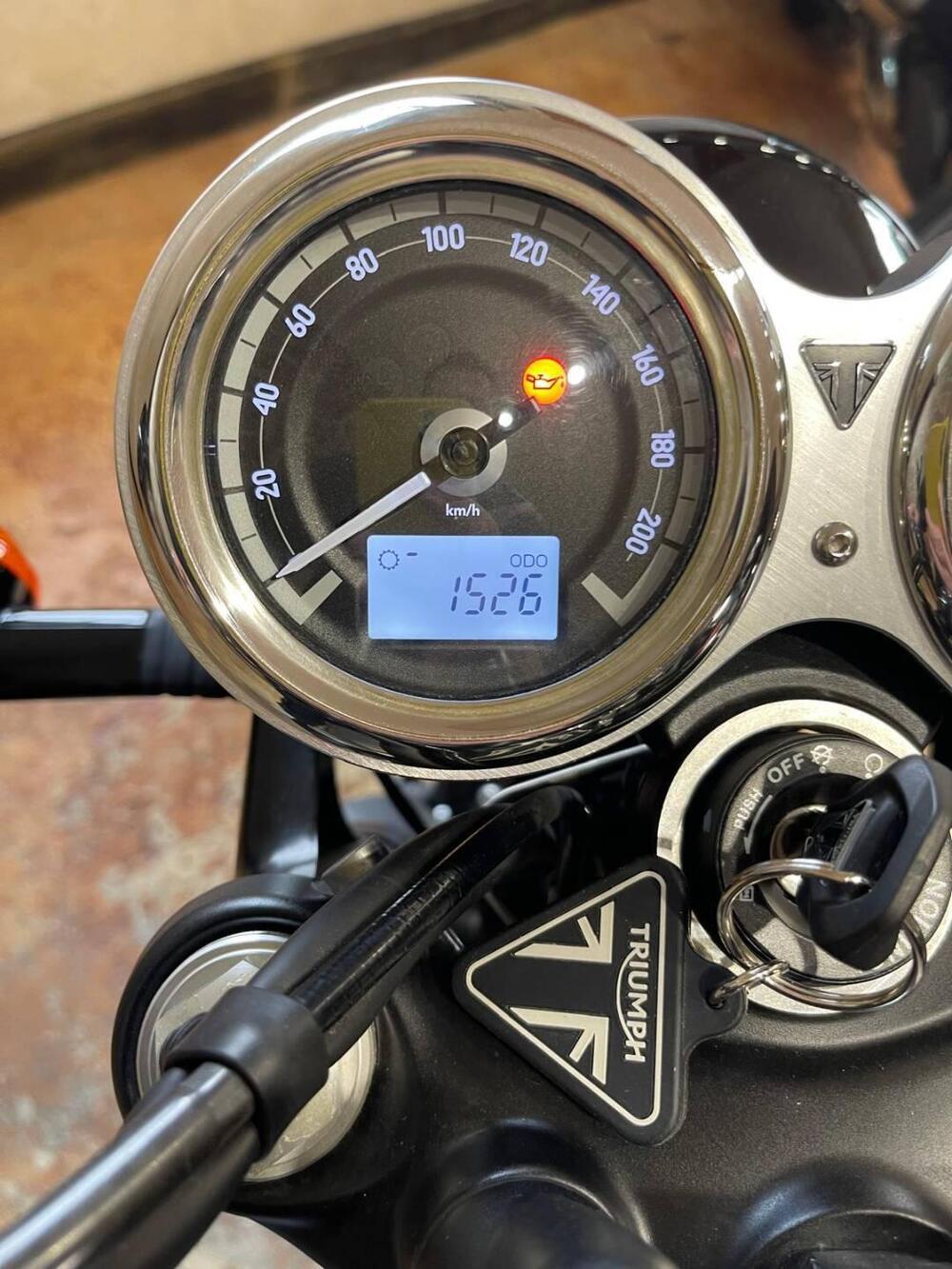 Triumph Bonneville T120 Black (2021 - 25) (20)