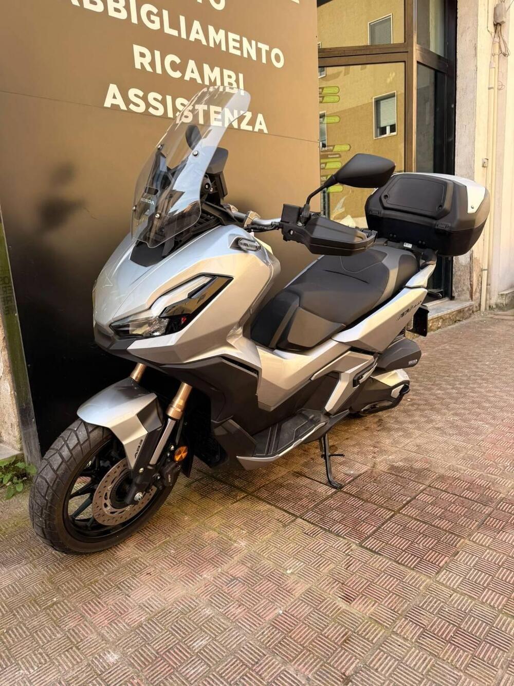 Honda ADV 350 (2022 - 24) (7)