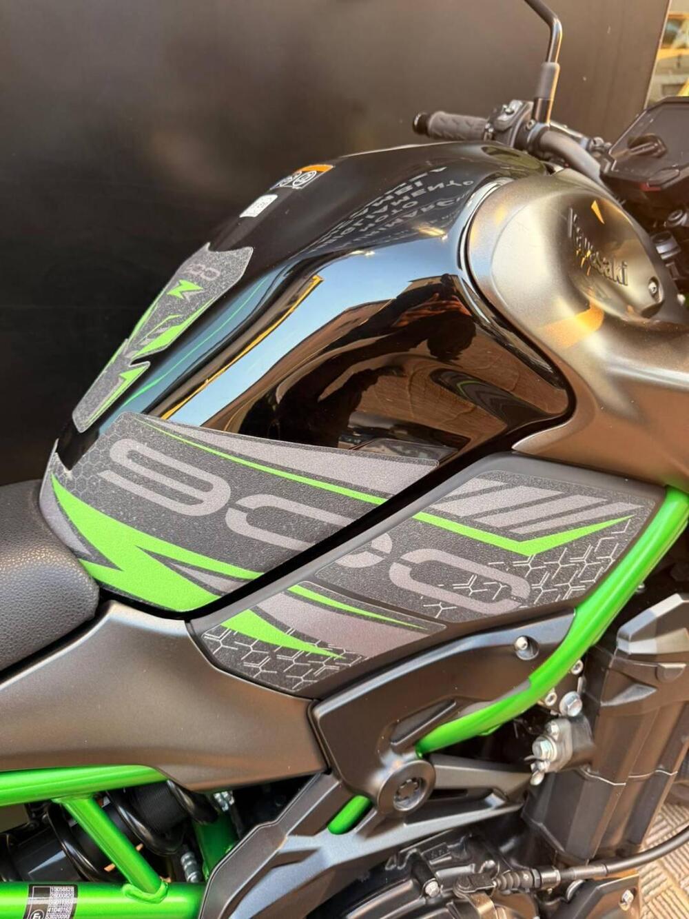 Kawasaki Z 900 (2021 - 24) (3)