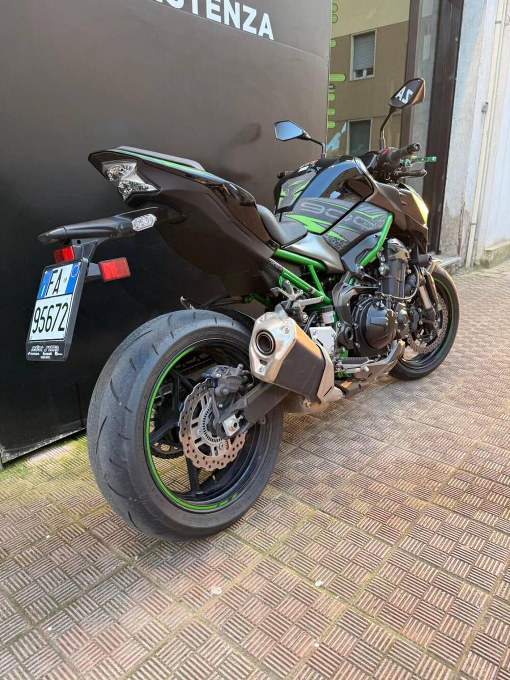 Kawasaki Z 900 (2021 - 24) (7)