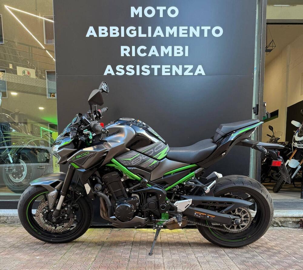 Kawasaki Z 900 (2021 - 24) (8)