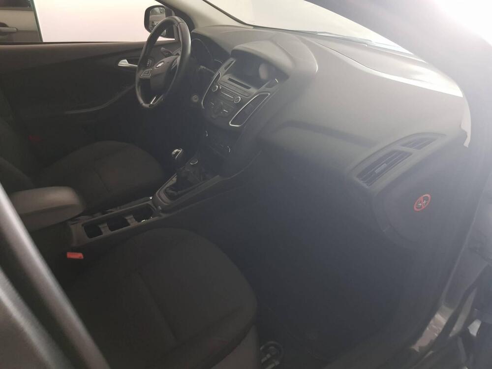 Ford Focus Station Wagon usata a Barletta-Andria-Trani (3)