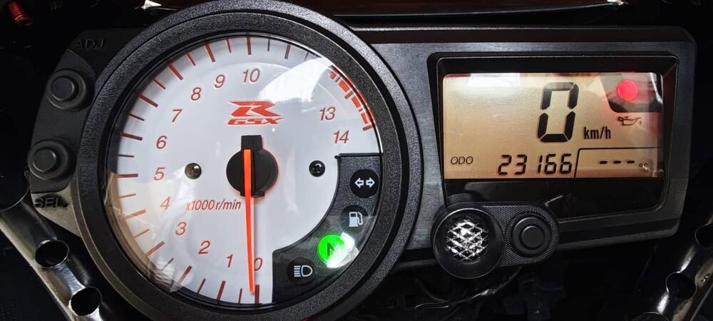 Suzuki GSX-R1000 (2005 - 06) (12)