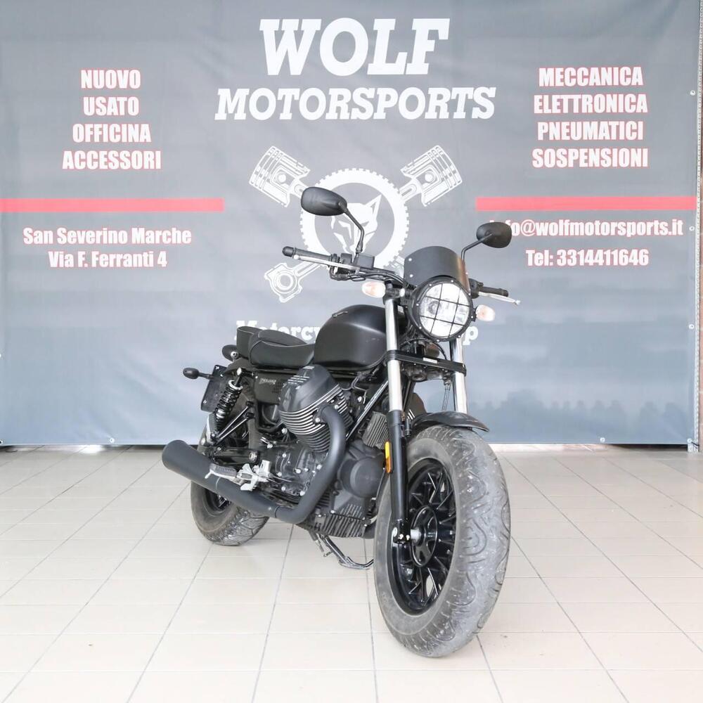 Moto Guzzi V9 Bobber (2018 - 20) (3)