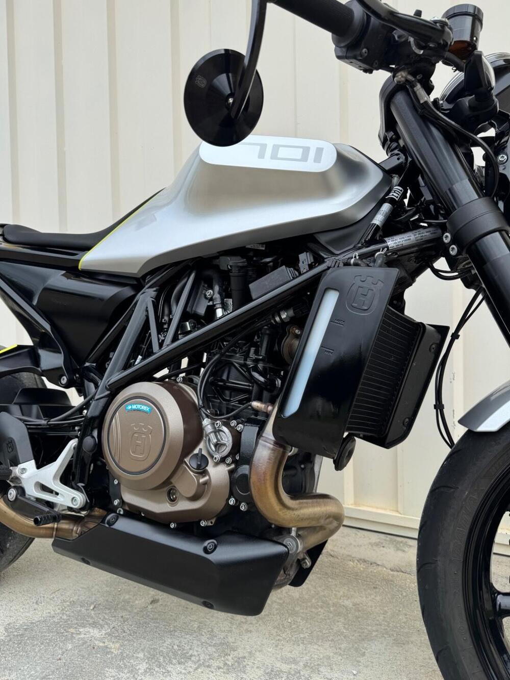 Husqvarna Vitpilen 701 (2018 - 19) (4)