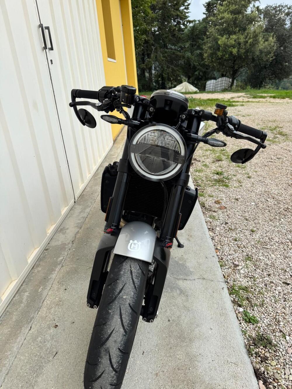 Husqvarna Vitpilen 701 (2018 - 19) (8)