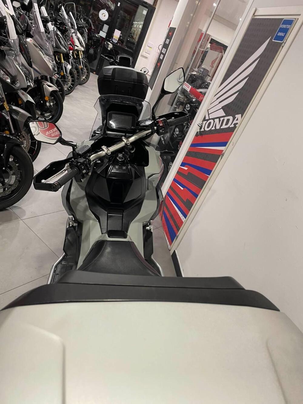 Honda X-ADV 750 DCT Gravel (2021 - 24) (7)