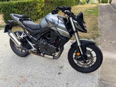 Honda CB 750 Hornet (2023 - 24) usata