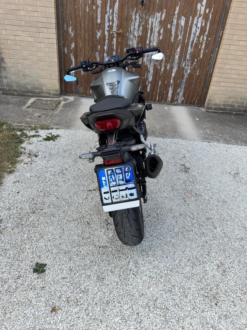 Honda CB 750 Hornet (2023 - 24) (3)