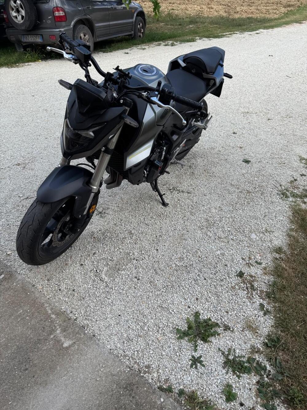 Honda CB 750 Hornet (2023 - 24) (5)