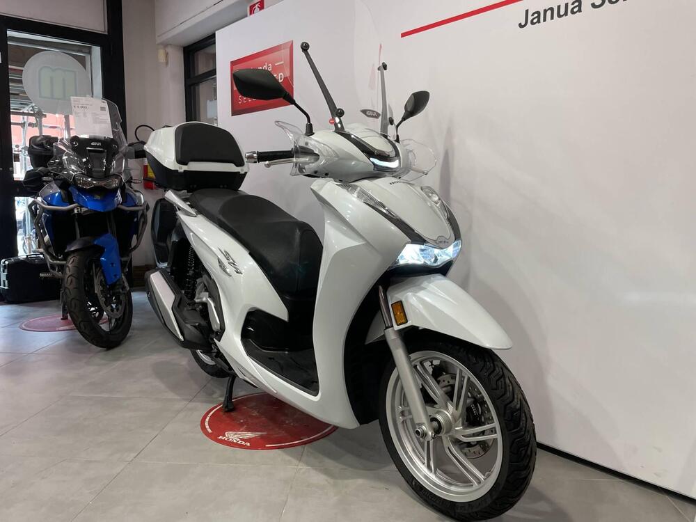 Honda SH 350 (2021 - 24) (8)