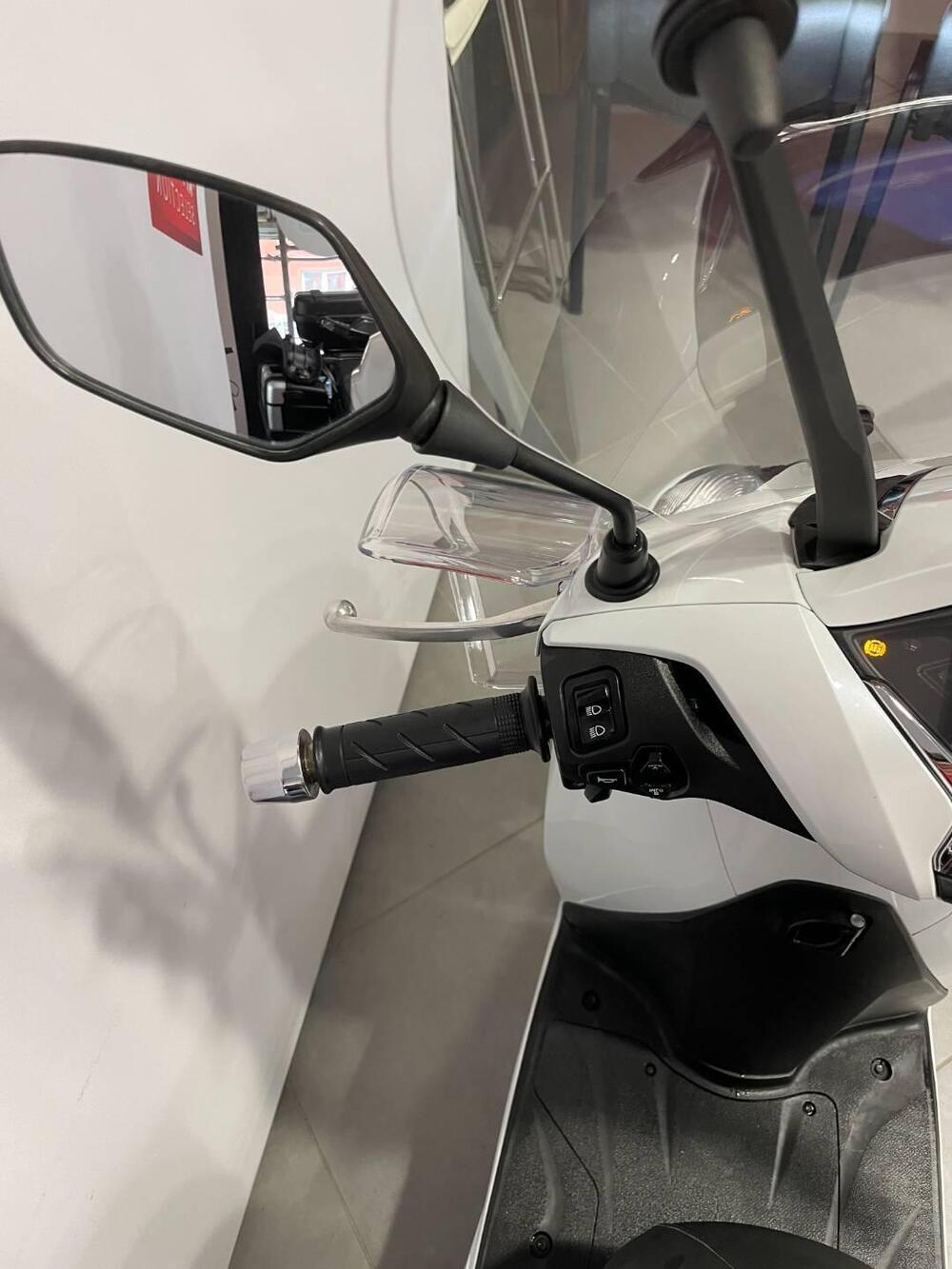 Honda SH 350 (2021 - 24) (13)