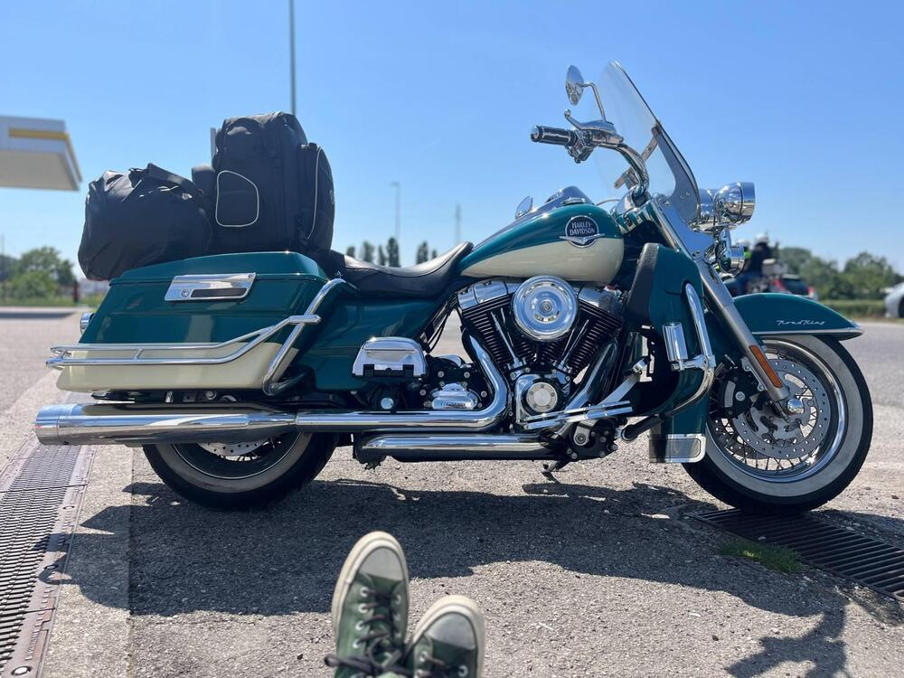 Harley-Davidson 1584 Road King Classic (2007 - 11) - FLHRCI (2)
