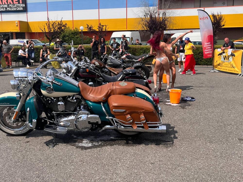 Harley-Davidson 1584 Road King Classic (2007 - 11) - FLHRCI (13)