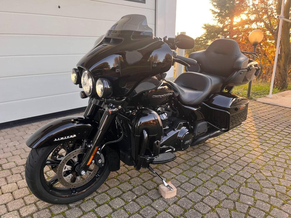 Harley-Davidson 114 Electra Glide Ultra Limited (2021 - 22) - FLHTK (2)
