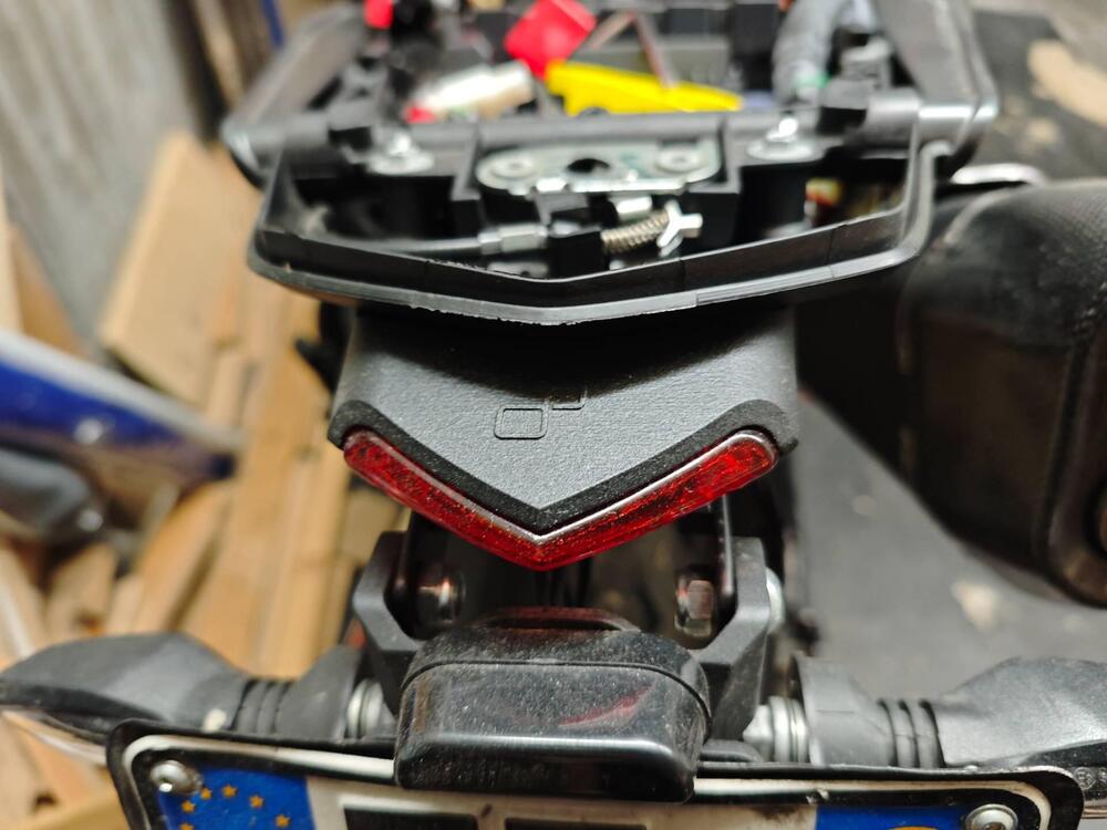 KTM 890 Duke R (2020) (4)